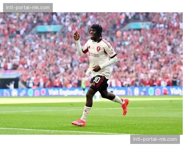 转会传闻：曼联再次派出球探考察勒沃库森边后卫弗林蓬